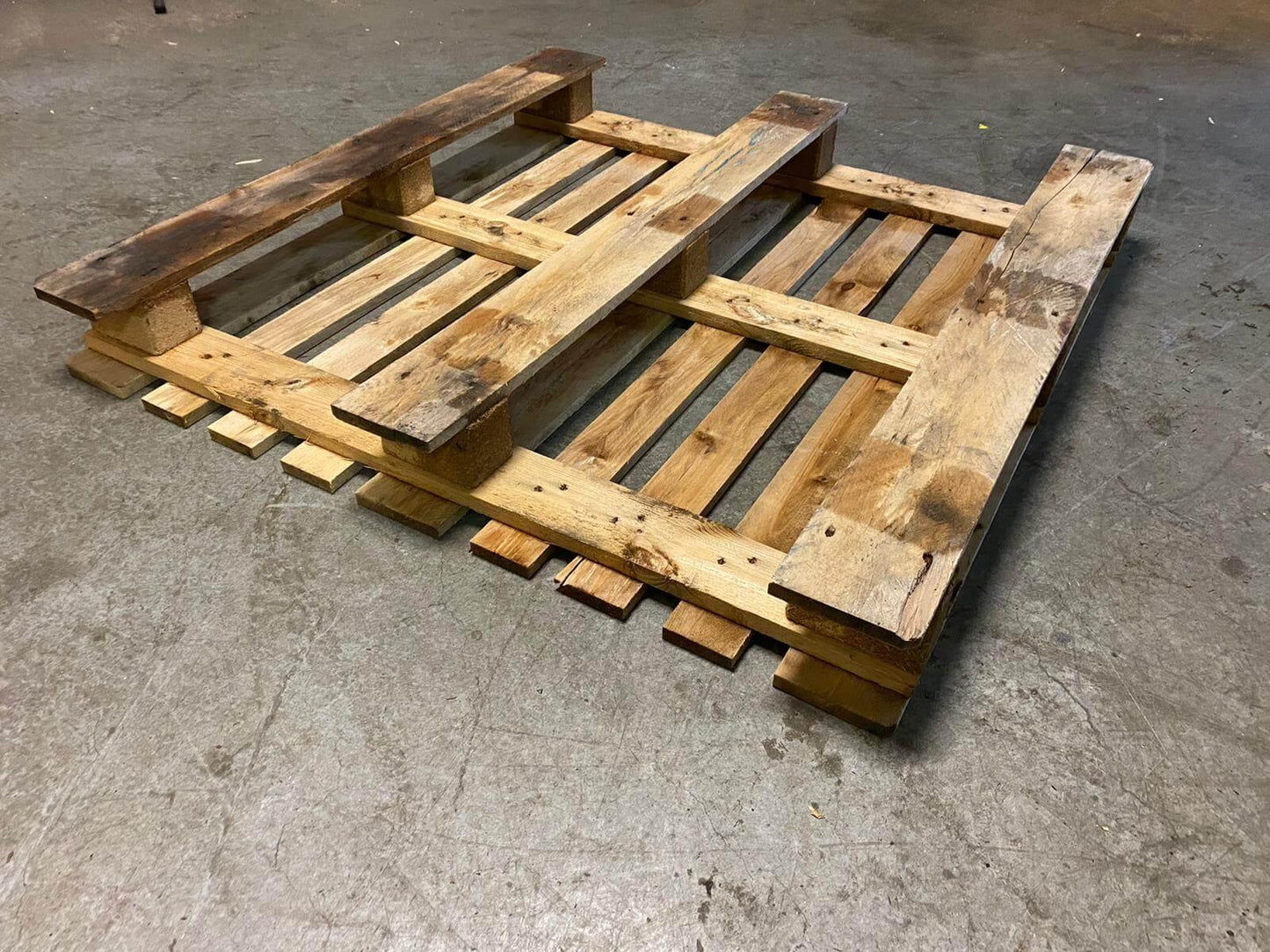 CP3 Pallet 114x114cm - Online-Pallets