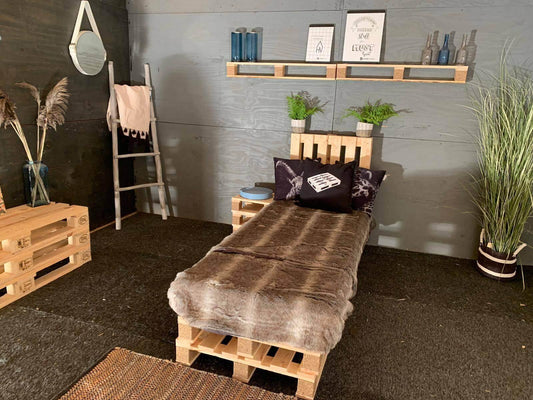 Pallet Bed 70 x 200 cm | 70 x 100 cm pallets - Online-Pallets
