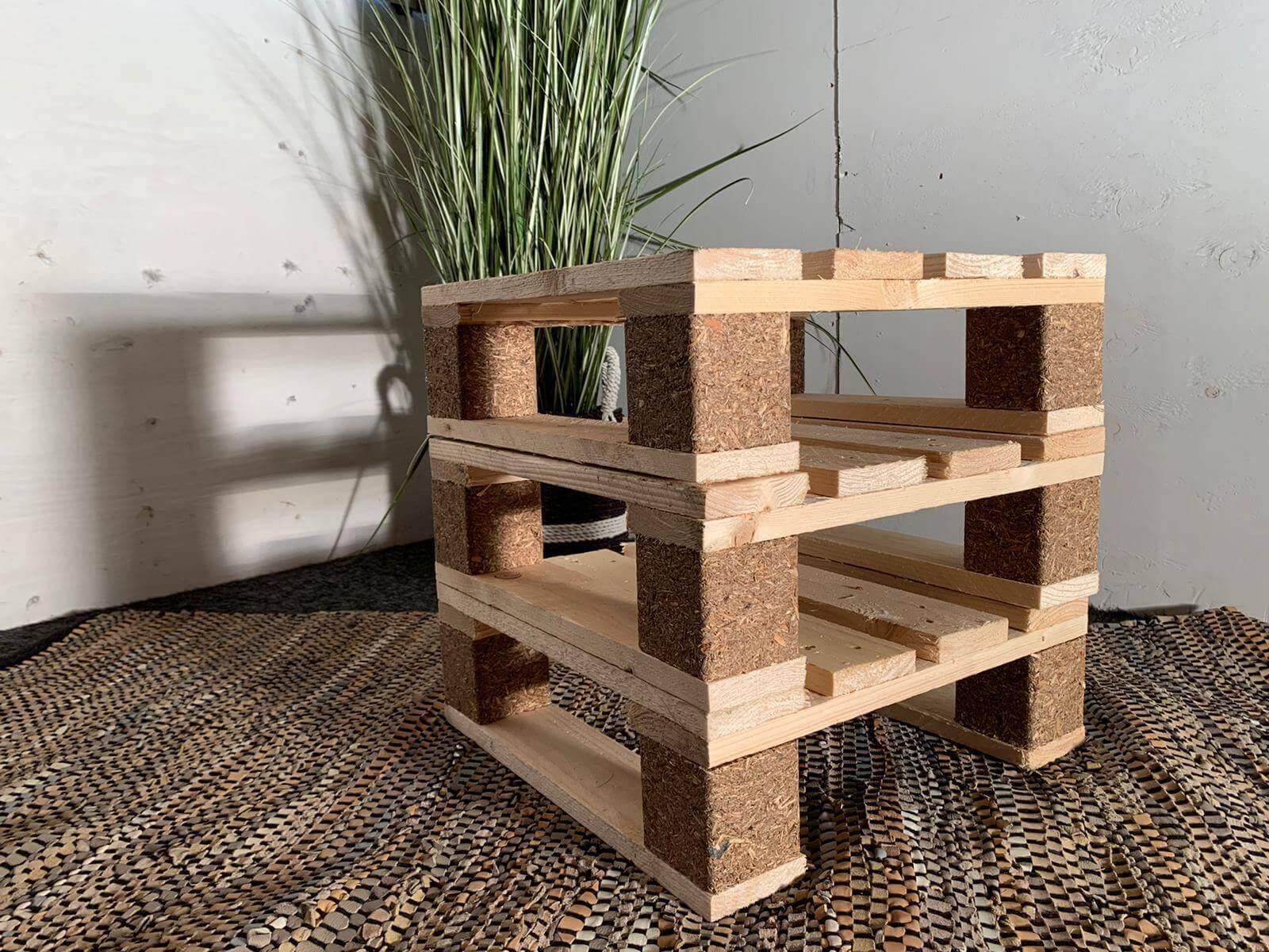 Pallet Bed 120 x 220 cm | 100 x 120 cm pallets - Online-Pallets