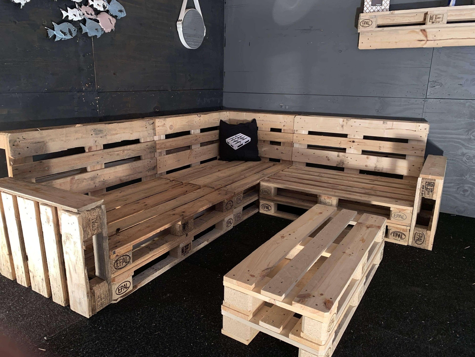 Pallet Bank 2 Hoog met A-keus Europallets - Online-Pallets